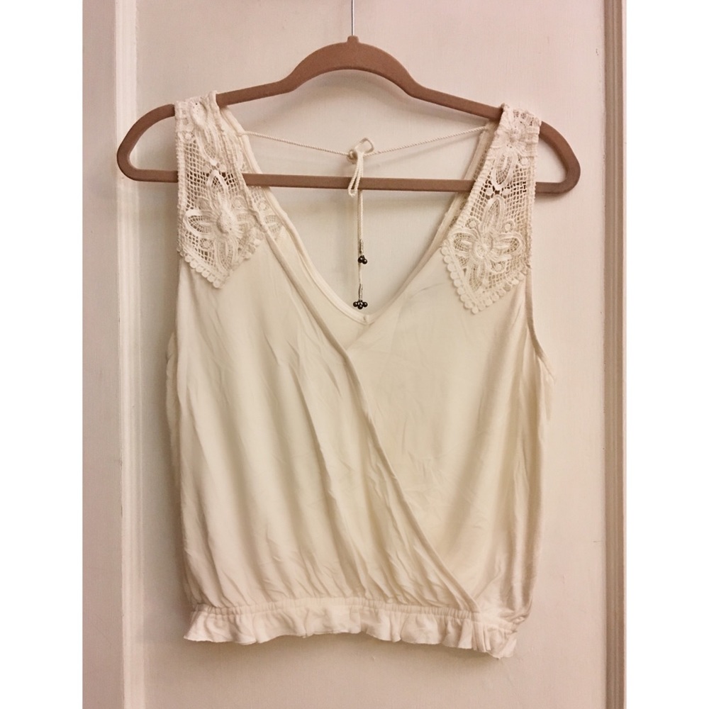 AE Cream Tank with Lace Detail